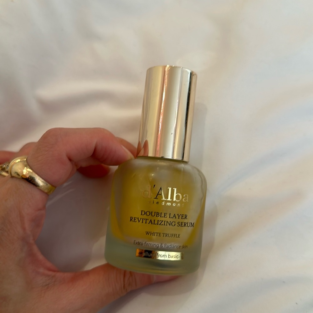 D’alba white truffle double layer revitalizing serum firming radiance *blogger*